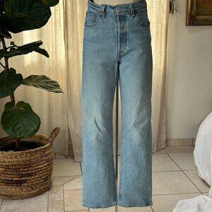 90s Inspired Levi’s Ribcage Straight Leg High Rise Classic Denim Jeans Women 29